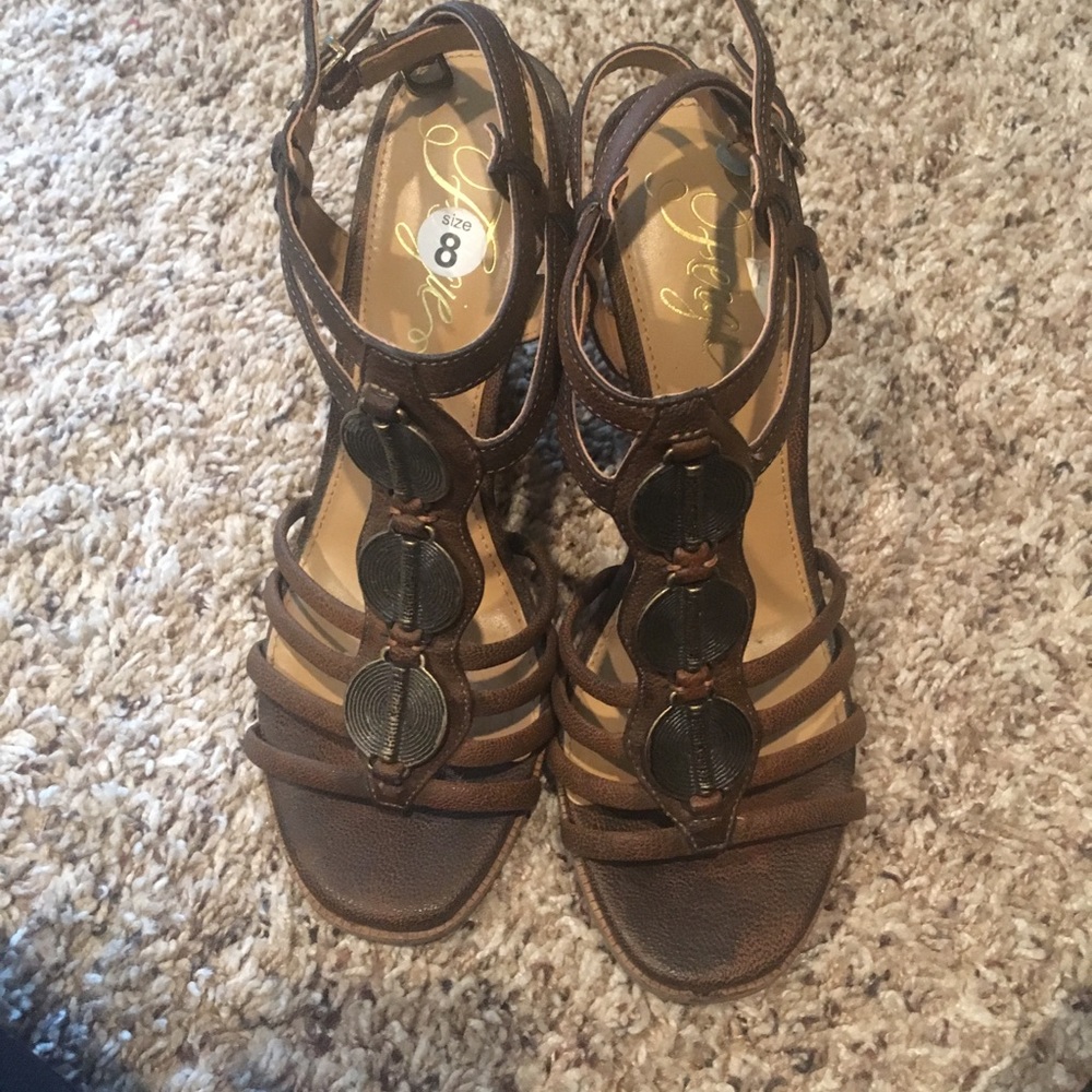 Ladies wedge sandals